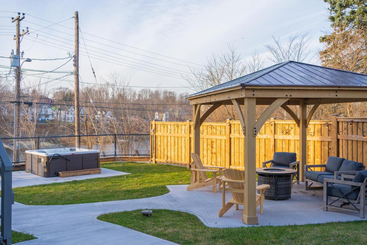 Riverside Inn New Glasgow Bagian luar foto